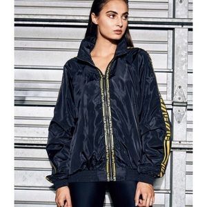 LF windbreaker